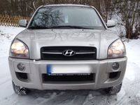 gebraucht Hyundai Tucson 2WD 2l 141PS 60Tkm Top Zustand 1.Hand Klimatronic