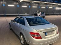 Gebraucht Mercedes C180 165 PS (121 kW) 2009 Silber Limousine