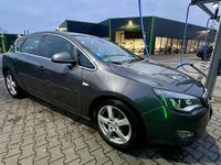 Gebraucht Opel Astra Cosmo 179 PS (131 kW) 2010 Grau Kleinwagen