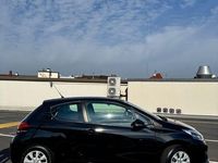Gebraucht Peugeot 208 Active 82 PS (60 kW) 2016 Schwarz Kleinwagen