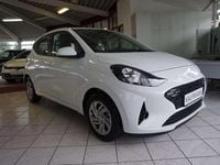 Gebraucht Hyundai i10 Select 63 PS (46 kW) 2024 Atlas white Kleinwagen