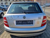 Gebraucht Skoda Fabia Classic 54 PS (39 kW) 2006 Diamantsilber met. Kleinwagen