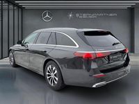 Gebraucht Mercedes E220 Avantgarde 197 PS (144 kW) 2024 Grau Limousine