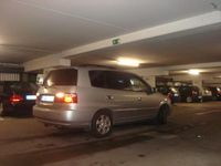 Gebraucht Kia Carens 139 PS (102 kW) 2005 Silber metallic Van / Kleinbus