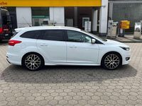 Używany Ford Focus Titanium 182 KM (133 kW) 2015 Biały Kombi