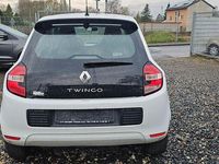 Gebraucht Renault Twingo Life 69 PS (50 kW) 2016 Weiß Kleinwagen