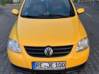 Second-hand VW Fox 54 CP (39 kW) 2005 Galben Hatchback