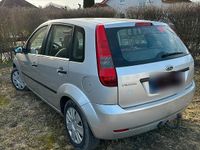 Gebraucht Ford Fiesta 70 PS (51 kW) 2003 Silber Kleinwagen