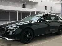 Second-hand Mercedes E300 306 CP (225 kW) 2021 Negru Berlinǎ