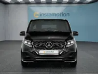 Gebraucht Mercedes V300 237 PS (174 kW) 2025 Schwarz Van / Kleinbus