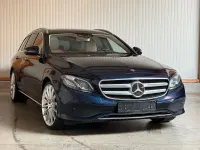Gebraucht Mercedes E220 194 PS (142 kW) 2018 Blau Kombi