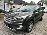 Usado Ford Kuga Titanium 182 HP (133 kW) 2017 SUV