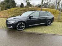 Gebraucht Skoda Superb SportLine 190 PS (139 kW) 2019 Schwarz Kombi