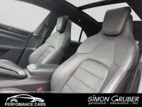 Second-hand Porsche Macan 4 Electric 264 kW (360 CP) 2025 Negru SUV