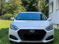 Gebraucht Hyundai i40 Premium 141 PS (103 kW) 2016 Weiß Kombi