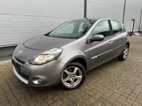 Gebraucht Renault Clio III Dynamique 103 PS (75 kW) 2011 Grau Limousine
