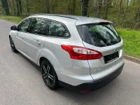 Gebraucht Ford Focus Trend 95 PS (69 kW) 2011 Polarsilber metallic Kombi