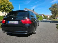 Gebraucht BMW 320 184 PS (135 kW) 2010 Schwarz Kombi