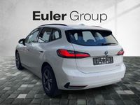 Gebraucht BMW 220 Active Tourer 170 PS (125 kW) 2025 Weiss Van / Kleinbus