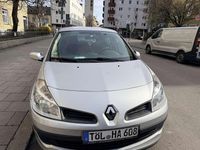 Gebraucht Renault Clio II 111 PS (81 kW) 2006 Silber Limousine