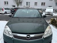 Gebraucht Opel Astra 90 PS (66 kW) 2009 Grün Limousine