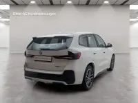 Gebraucht BMW iX1 Performance 200 kW (272 PS) 2023 Weiß SUV