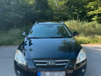 Gebraucht Kia Ceed 115 PS (84 kW) 2009 Schwarz Kleinwagen