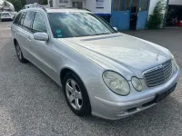 Gebraucht Mercedes E220 150 PS (110 kW) 2004 Silber Kombi