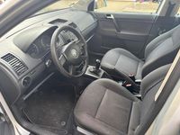 Gebraucht VW Polo 55 PS (40 kW) 2004 Silber Kleinwagen