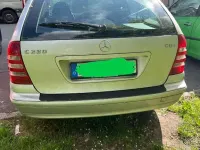Second-hand Mercedes C220 Classic 150 CP (110 kW) 2004 Argintiu Berlinǎ