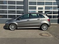 Gebraucht Mercedes B180 109 PS (80 kW) 2005 Grau Van / Kleinbus