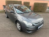 Gebraucht Hyundai i30 109 PS (80 kW) 2009 Grau Kombi
