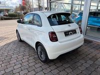 Gebraucht Fiat 500e Easy 86 kW (118 PS) 2023 Weiß