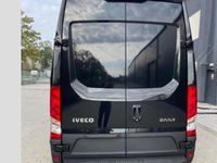Gebraucht Iveco Daily 175 PS (128 kW) 2022 Schwarz
