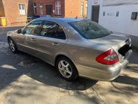 Gebraucht Mercedes E200 Elegance 184 PS (135 kW) 2006 Grau Limousine