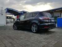 Second-hand Ford S-MAX S 209 CP (153 kW) 2016 Negru Monovolum