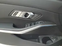 Gebraucht BMW 330 Sport Line 184 PS (135 kW) 2022 Saphirschwarz metallic Kombi