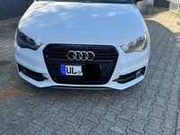 Gebraucht Audi A1 Design 86 PS (63 kW) 2013 Weiß Kleinwagen