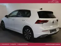 Gebraucht VW Golf VII Active 150 PS (110 kW) 2021 Weiß Kleinwagen