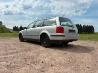 Gebraucht VW Passat 125 PS (91 kW) 1998 Silber Kombi