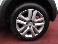 Gebraucht Dacia Sandero Comfort 91 PS (66 kW) 2022 Weiß SUV
