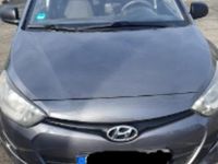 Gebraucht Hyundai i20 Edition 86 PS (63 kW) 2014 Grau Kleinwagen