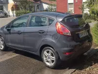 Gebraucht Ford Fiesta Titanium 80 PS (58 kW) 2014 Grau Kleinwagen
