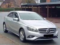 Gebraucht Mercedes A180 109 PS (80 kW) 2014 Silber Limousine