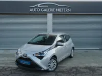 Gebraucht Toyota Aygo X-play 72 PS (52 kW) 2021 Silber Kleinwagen