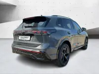 Gebraucht VW Tiguan R-line 204 PS (150 kW) 2025 Delfingrau metallic SUV