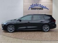 Gebraucht Ford Focus ST-Line X 125 PS (91 kW) 2023 Schwarz Kombi