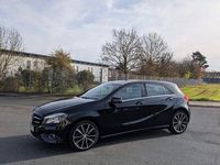 Gebraucht Mercedes A180 122 PS (89 kW) 2014 Schwarz Limousine