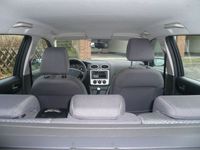 Gebraucht Ford Focus 109 PS (80 kW) 2005 Schwarz metallic Kombi