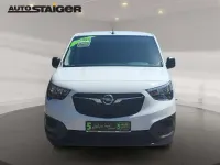 Gebraucht Opel Combo 102 PS (75 kW) 2024 Lackierung weiss icy/typ ausse Van / Kleinbus